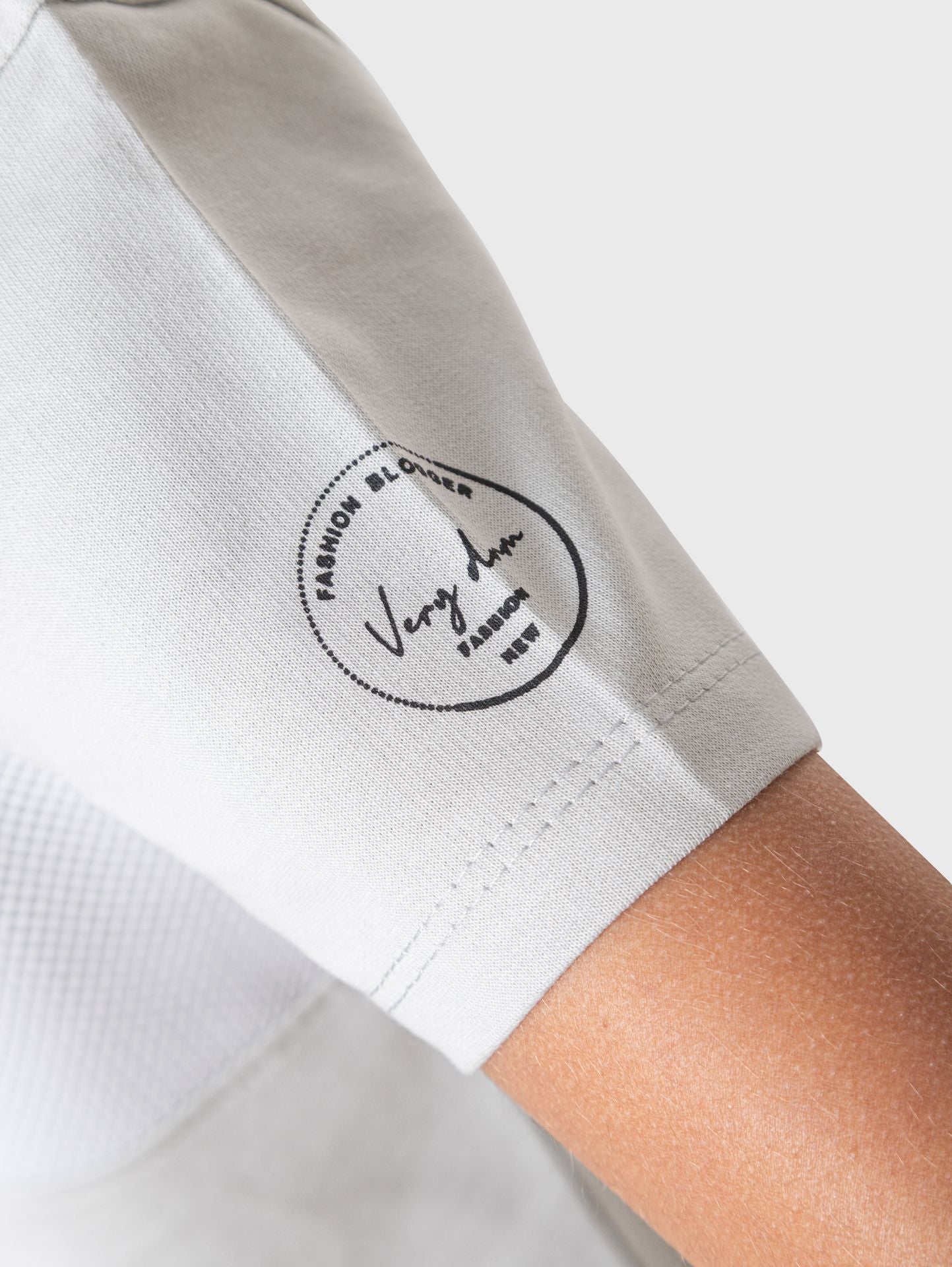 Ninos Kids storeXox T-ShirtT-ShirtsCO2